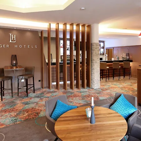 Lobinger Parkhotel & Restaurant فندق 4*