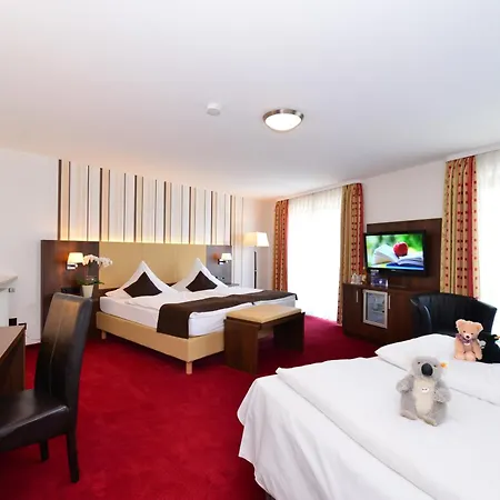 호텔 Lobinger Parkhotel & Restaurant