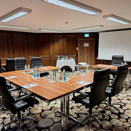 Lobinger Parkhotel & Restaurant 호텔 4*