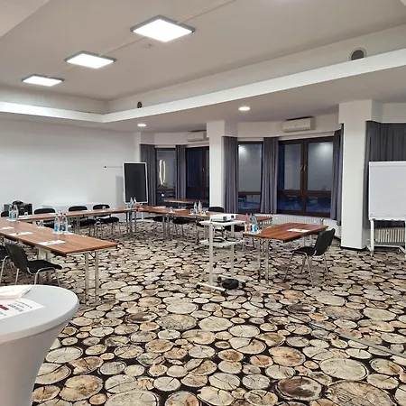Hotel Lobinger Parkhotel & Restaurant 4*