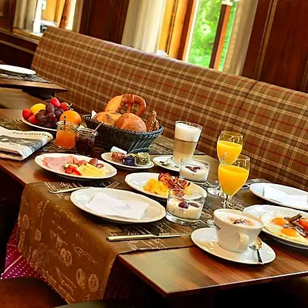 Lobinger Parkhotel & Restaurant Hotel