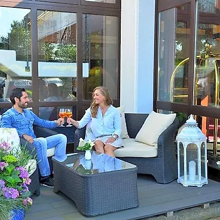 Hotel Lobinger Parkhotel & Restaurant 4*