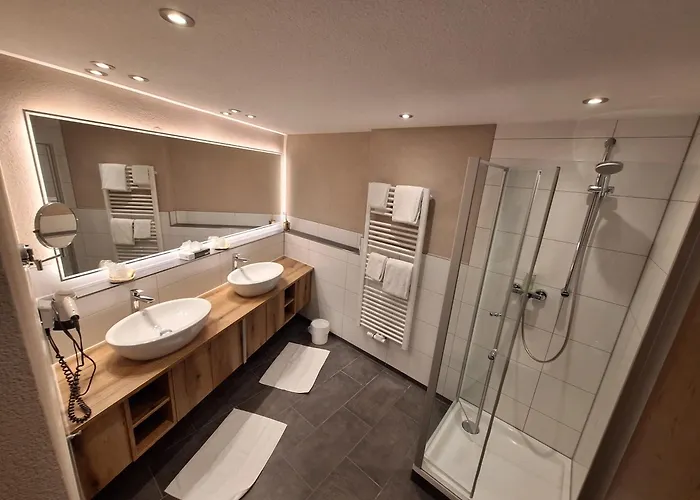 호텔 Lobinger Parkhotel & Restaurant 4*