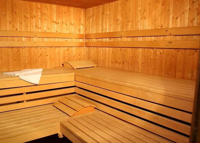 Lobinger Parkhotel & Restaurant 호텔